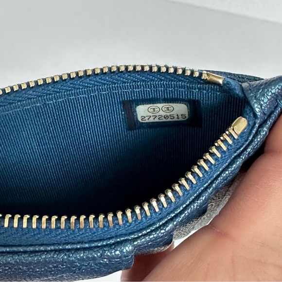 Chanel Iridescent Caviar Quilted Flap Zip Card Holder Blue - Picture 9 of 12
